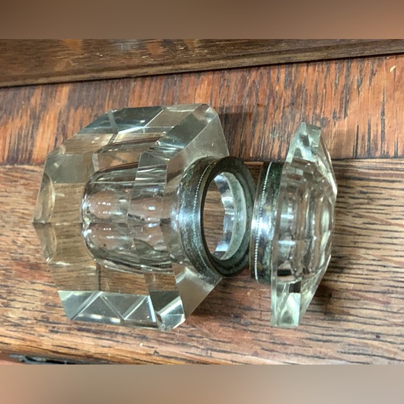 Late 19th Century Antique Metal Cuff Crystal Cut Glass Victorian Era Ink Well - Picture 6 of 16